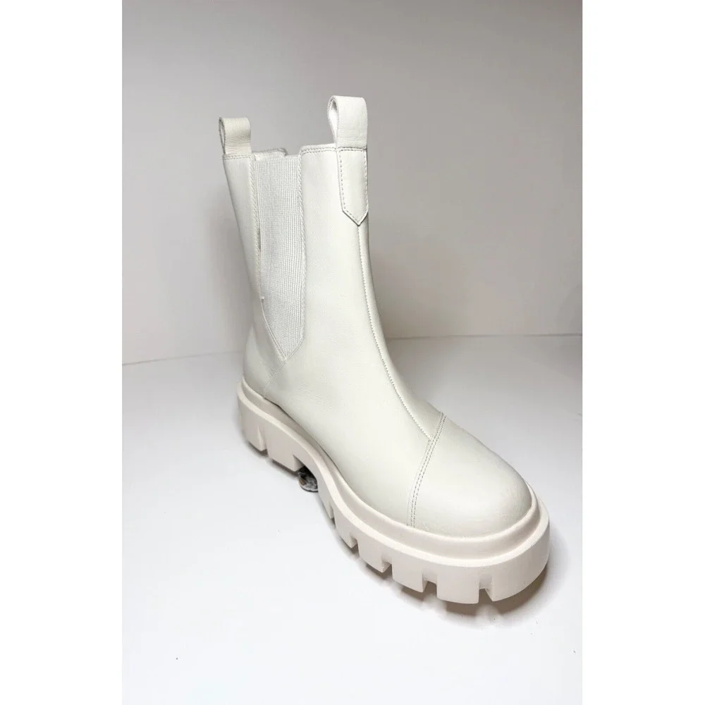 TOMS Women's Rowan Water Resistant Chelsea Boot Lug Sole Light Sand Cream Sz 9.5